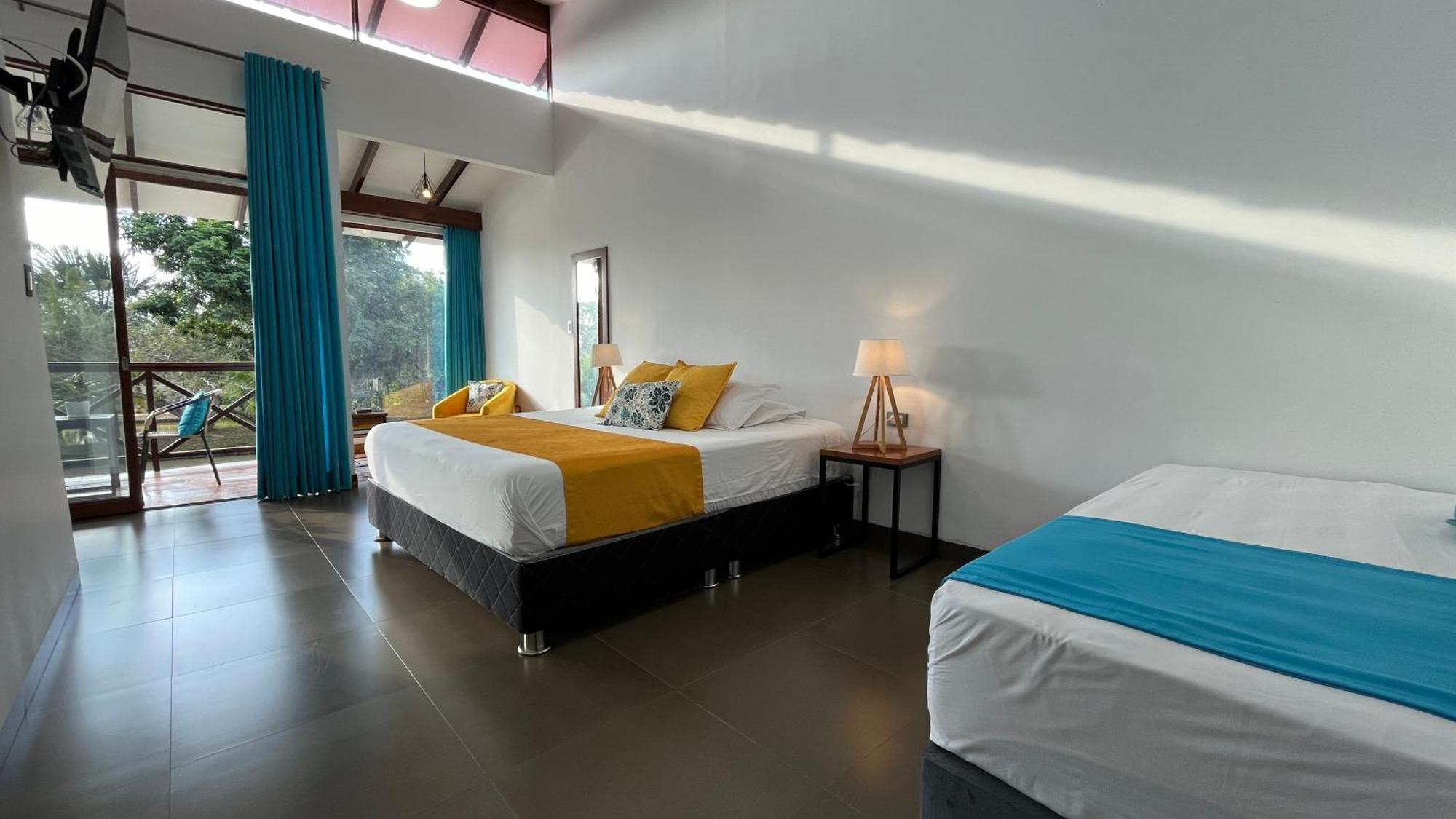 Hacienda Don Vicente Bungalows-タラポト エクステリア 写真