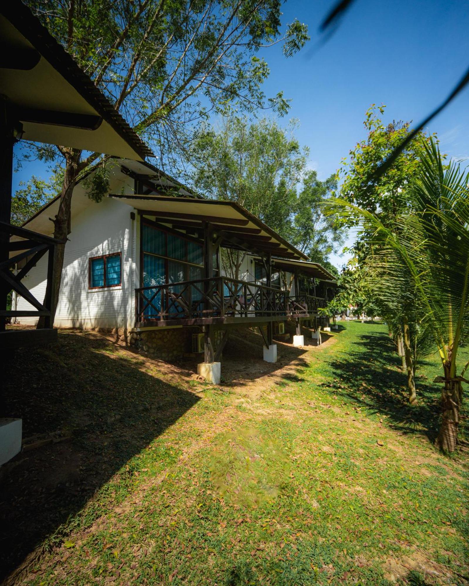 Hacienda Don Vicente Bungalows-タラポト エクステリア 写真
