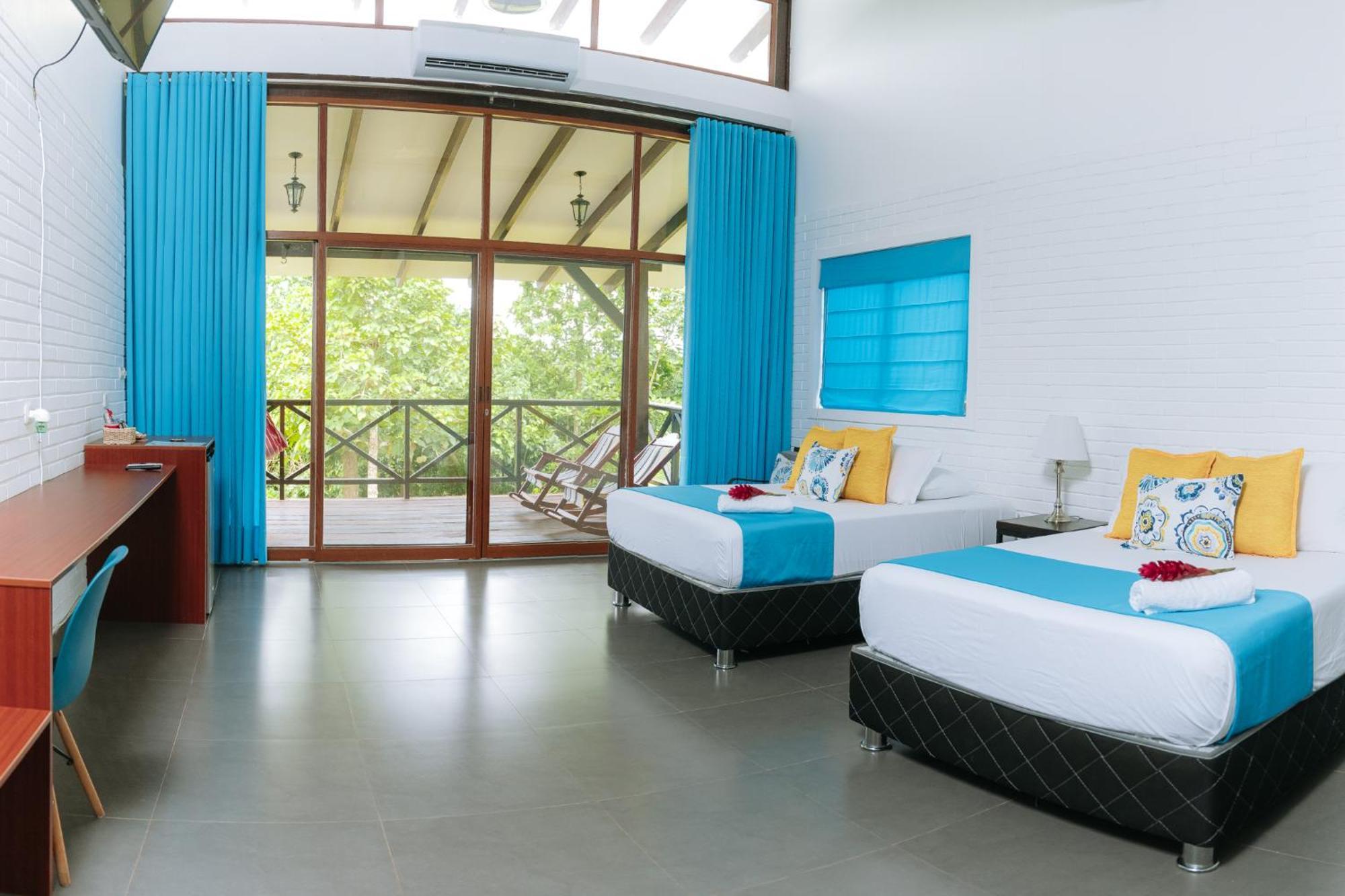 Hacienda Don Vicente Bungalows-タラポト エクステリア 写真