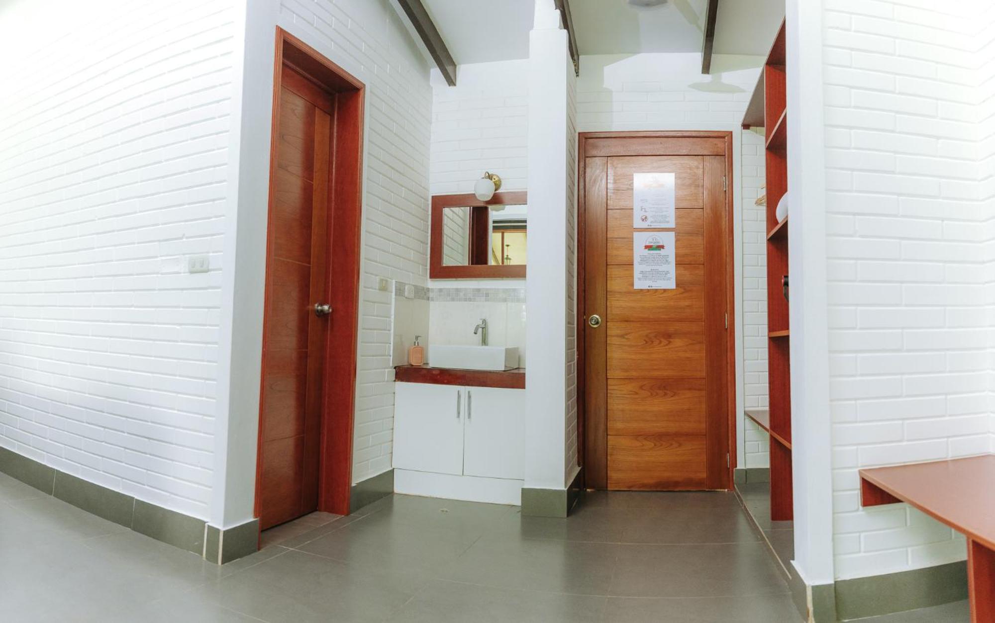 Hacienda Don Vicente Bungalows-タラポト エクステリア 写真